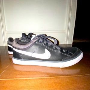 Black Nike Sneakers